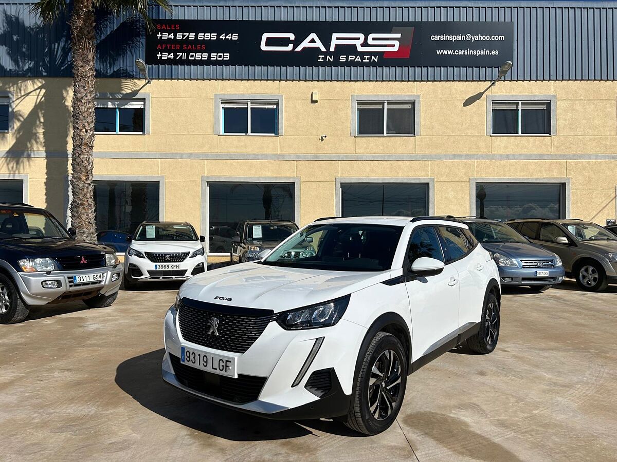 PEUGEOT 2008 ALLURE 1.2 E-THP AUTO SPANISH LHD IN SPAIN 39000 MILES SUPERB 2020